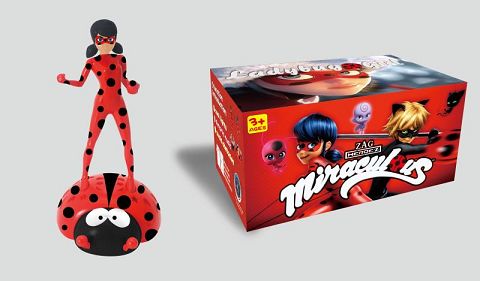Electric ten thousand ladybug girl, with sound and light projection.