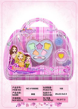 小单桃心化妆品组合