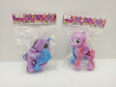 Polly pony with a seahorse comb