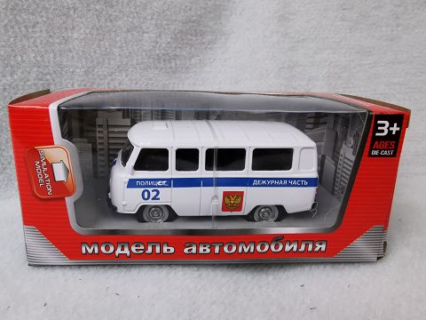 1:43，1只开窗展示盒俄罗斯巴士回力合金车（02蓝白）