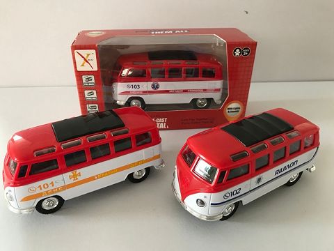1:32大众巴士合金回力俄文警车,开门，（开窗盒,1款3色混装）