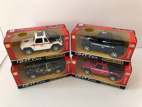 1:32奔驰G63合金回力军+俄文车,2开门，前内灯带声光（开窗盒,1款各1色混装）