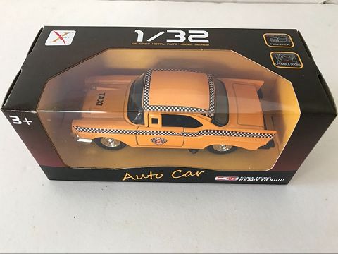 1:32合金回力老爷车的士车,2开门，（开窗盒,1款1色混装）