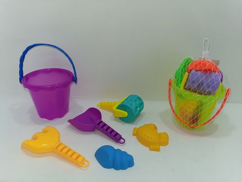 Beach bucket assembly