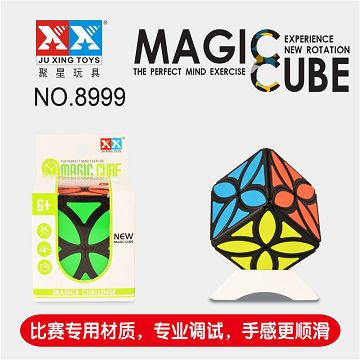四叶草黑色魔方